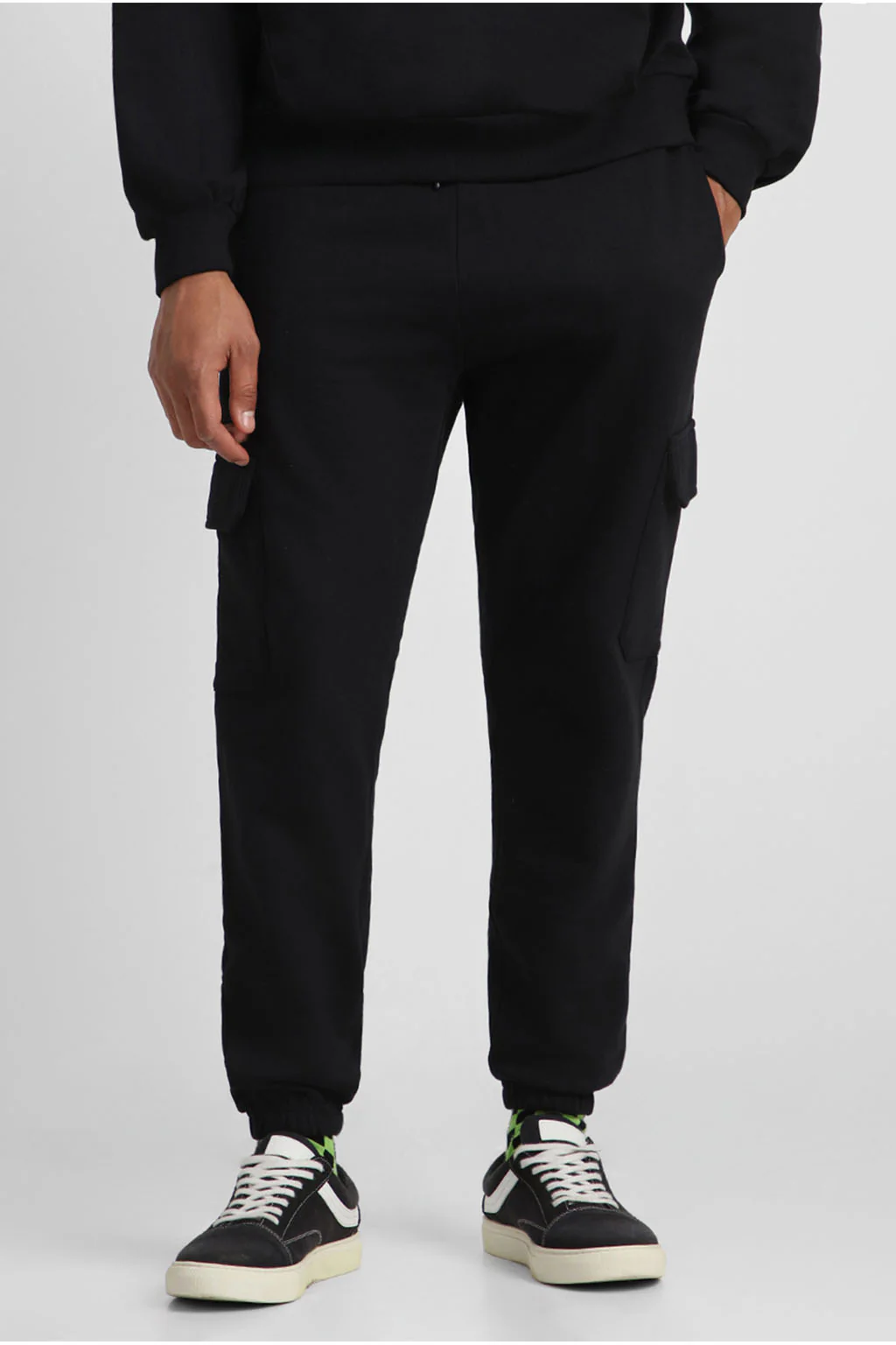 Black Plain Men's Winter Co-ord Set With Hoodie - Image 4