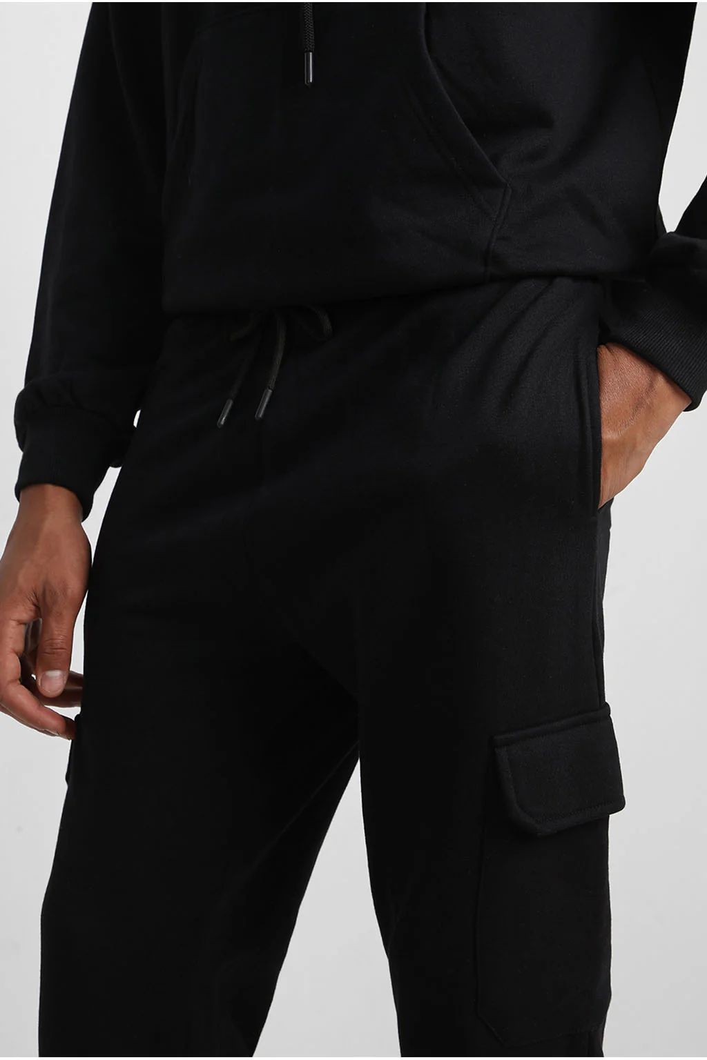 Black Plain Men's Winter Co-ord Set With Hoodie - Image 6