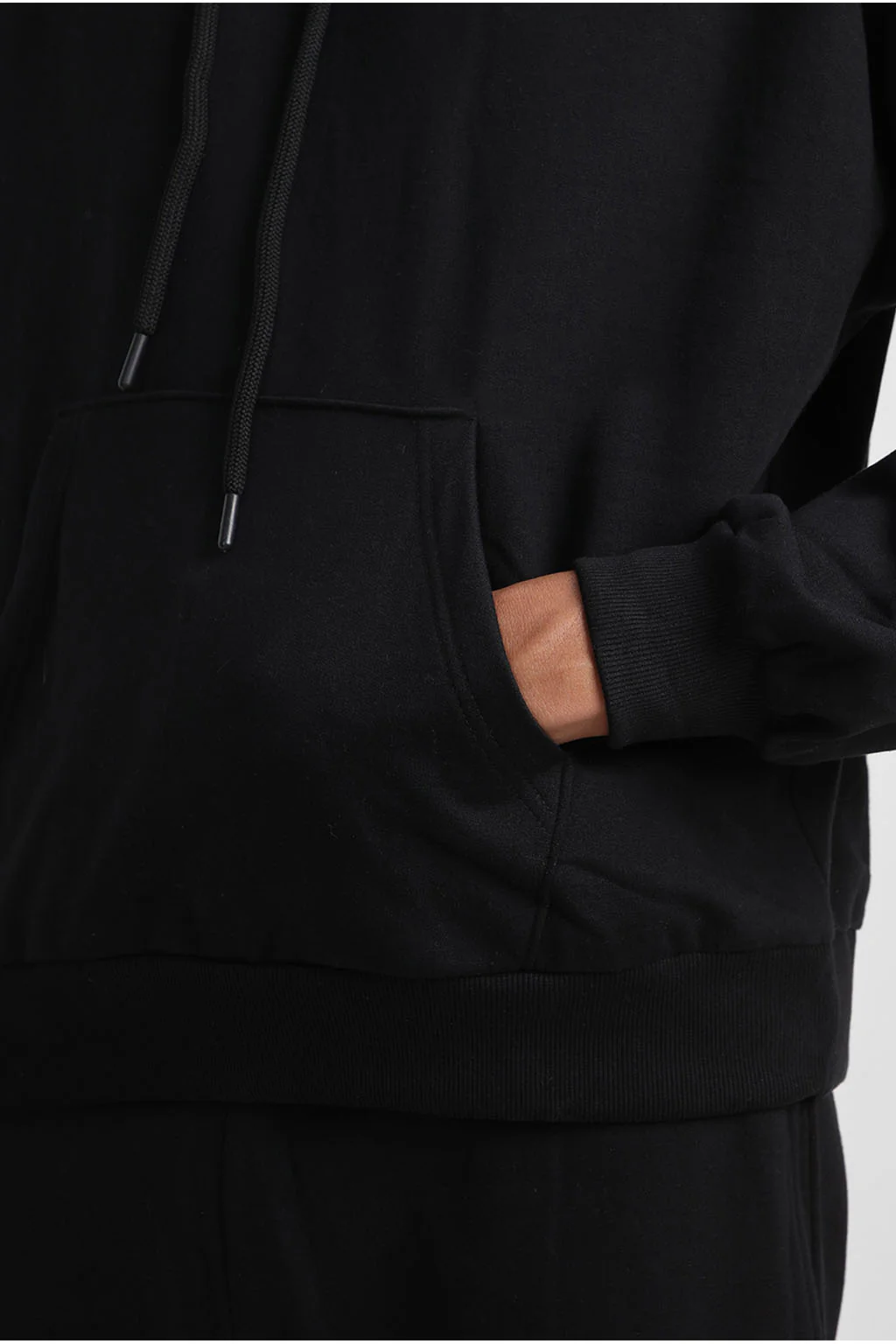 Black Plain Men's Winter Co-ord Set With Hoodie - Image 7
