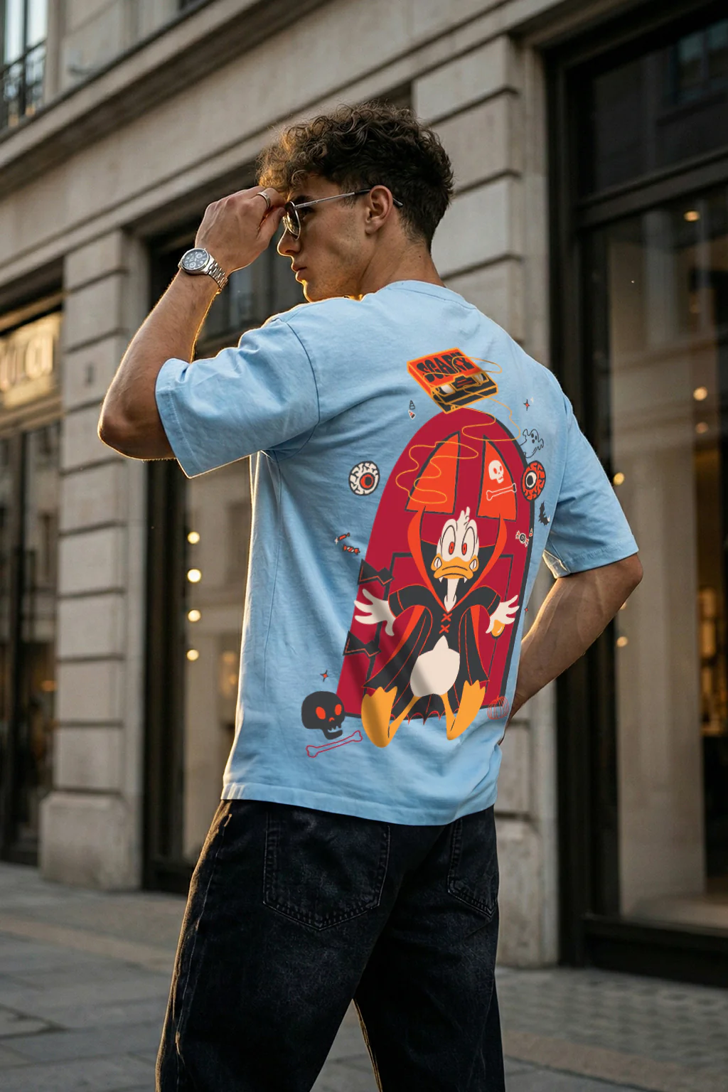 Donald Duck Dutch Canal Oversized Graphic Printed T-shirt - Image 4