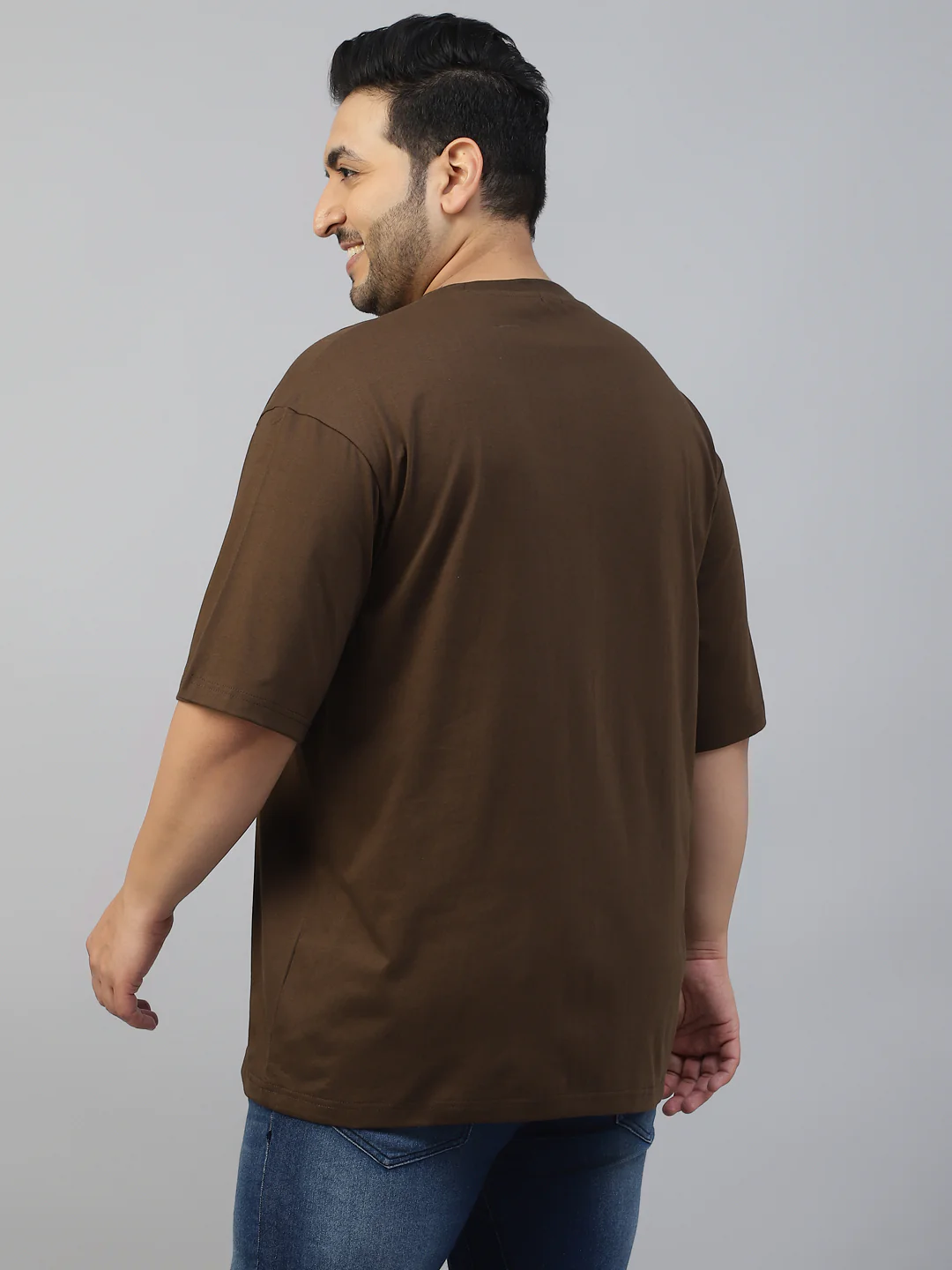 Go Veirdo Brown Graphic Printed Plus Size T-shirt - Image 6