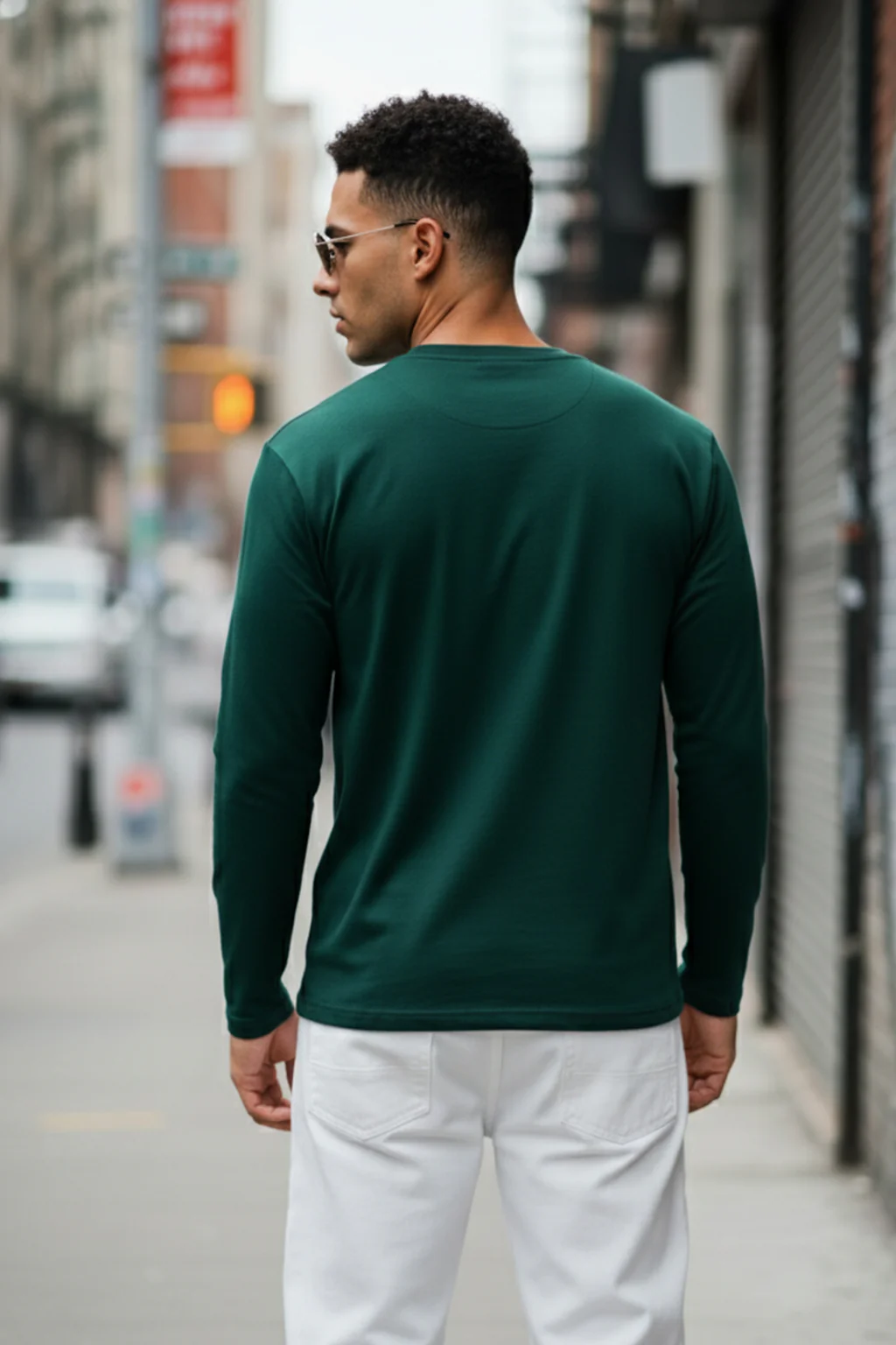 Green Plain Full Sleeves Regular Fit T-shirt - Image 3