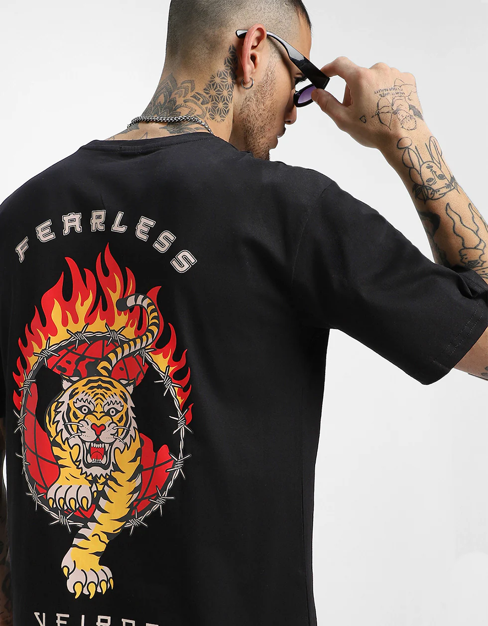 Fearless Black Oversized Back Graphic Printed T-shirt - Image 3