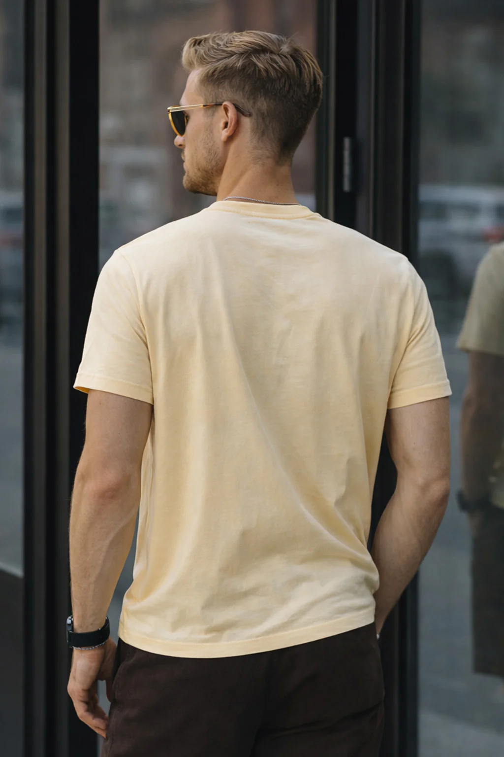 Swan White Plain Regular Fit T-shirt - Image 4