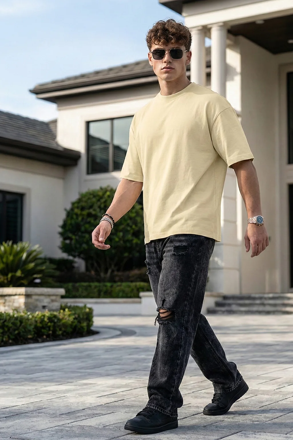 Swan White Plain Oversized T-shirt - Image 4