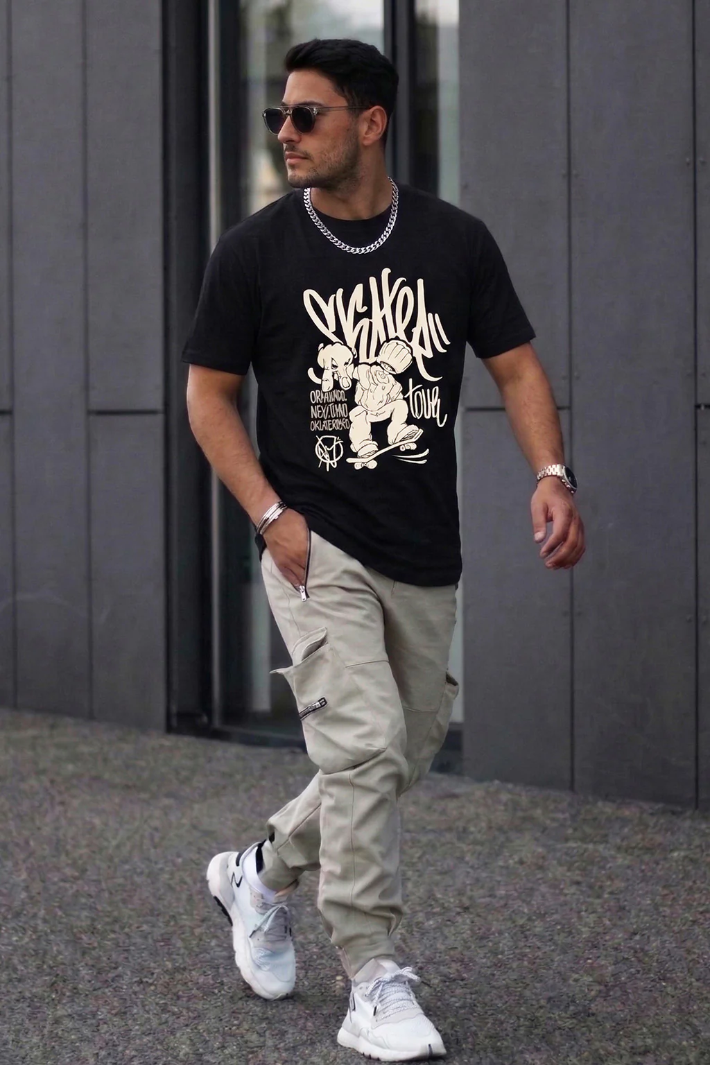 Old School Black Regular Fit Printed T-shirt - Image 5