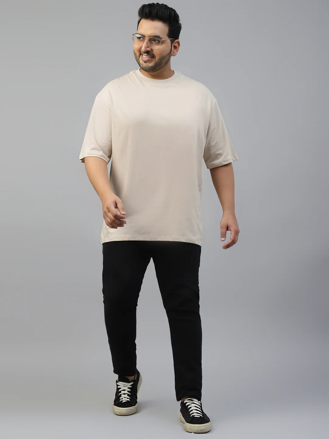 Swanwhite Plain Plus Size T-shirt - Image 4