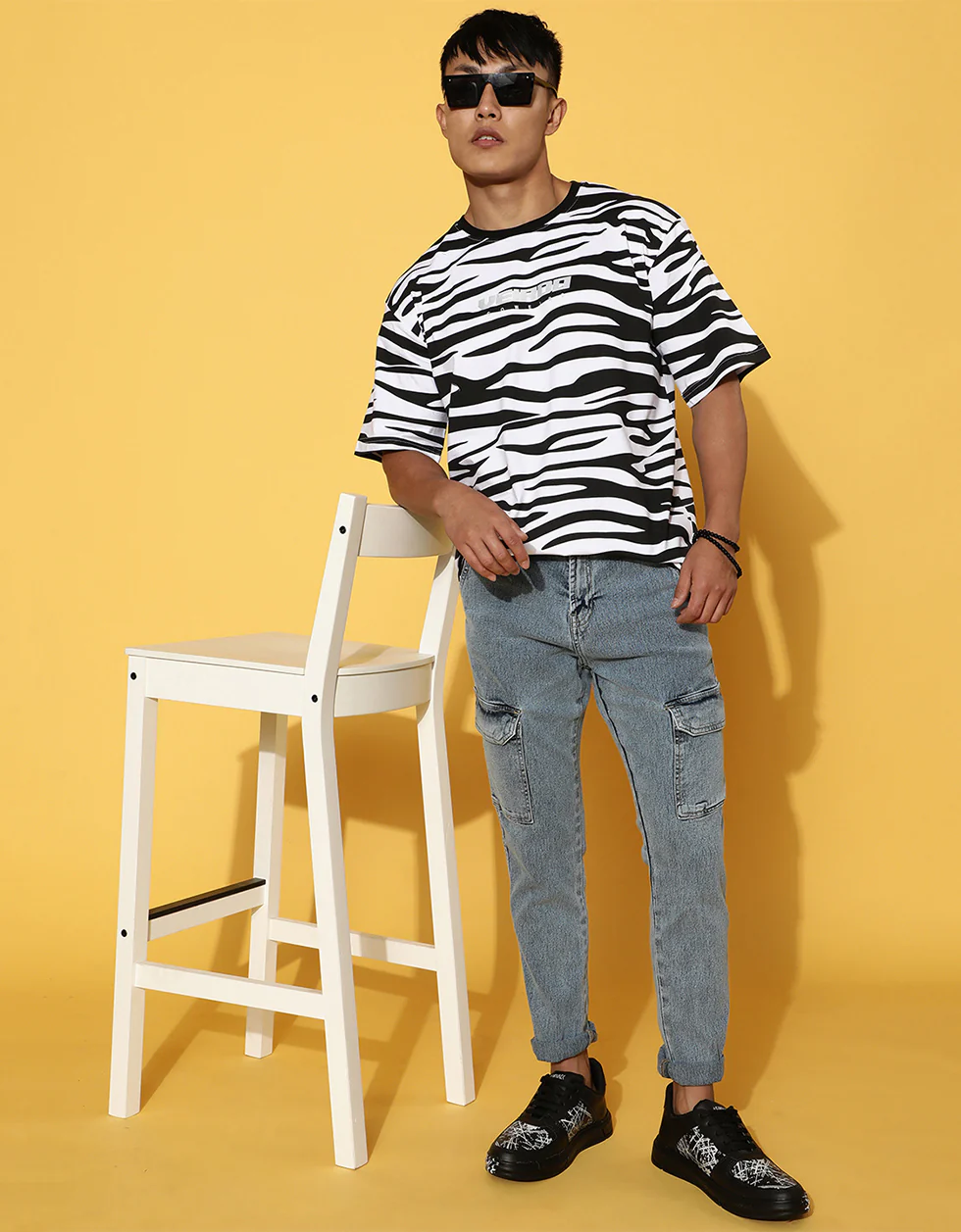 Zebra Print Men's Oversized All Over Animal Print T-shirt - Image 4