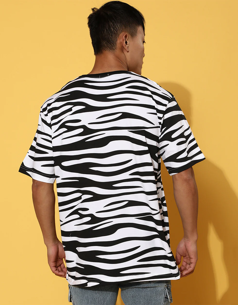Zebra Print Men's Oversized All Over Animal Print T-shirt - Image 5
